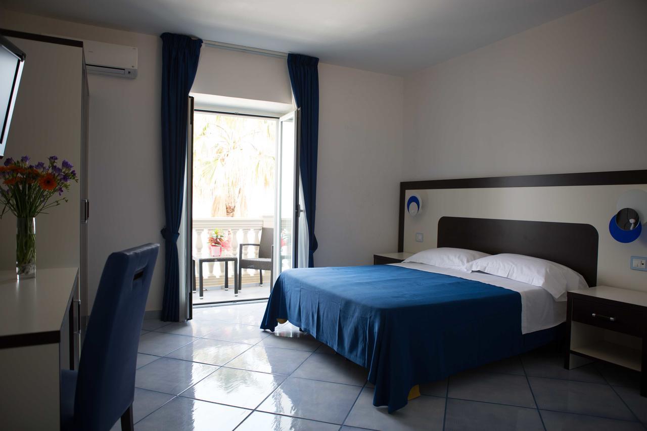 디아망테 Caletta Del Porto B&B 외부 사진